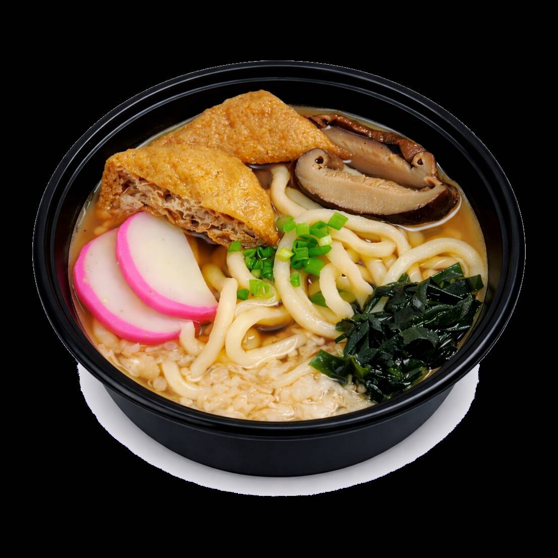 O kitsune udon é um macarrão preparado artesanalmente no próprio restaurante, com molho a base de peixe, kamaboco, shitake e tenkasu. O macarrão do udon é mais grosso e macio