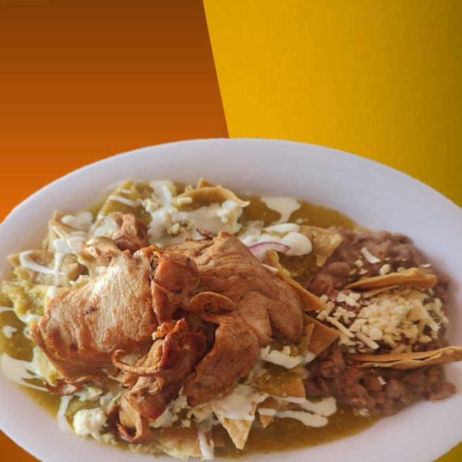 Chilaquiles con Huevo, Pollo o Carne Asada