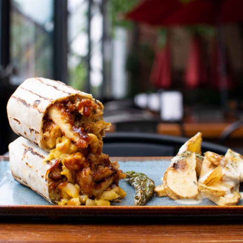 Pollo Crunchy con Salsa BBQ