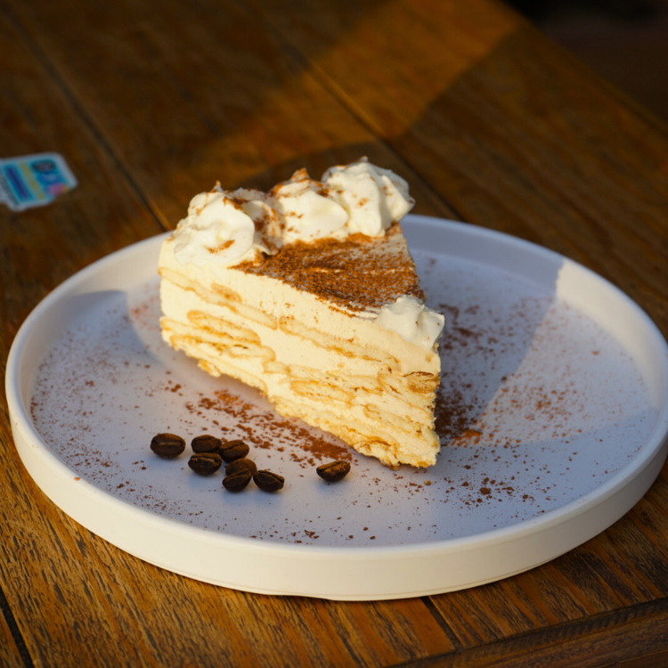 REBANADA CARLOTA DE CAFÉ