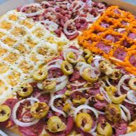 Obrigatório conter no mínimo 3 sabores (2 sabores ou 1 sabor acrescenta 5 reais). Sabores iguais acrescenta 5 reais.