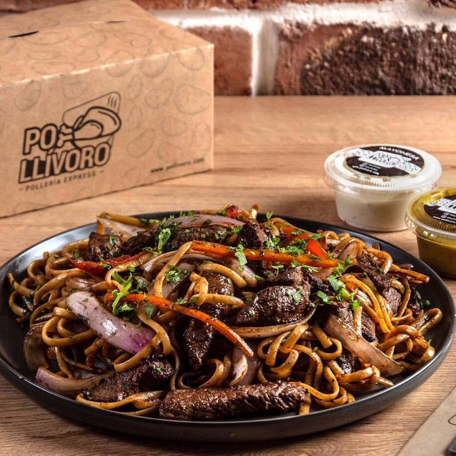 Tallarín saltado de lomo