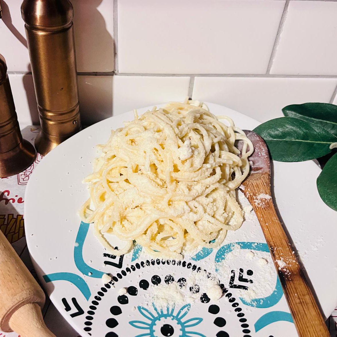 PASTA ESPAGUETI SALSA ALFREDO