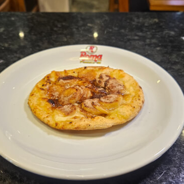 Banana com canela e muçarela