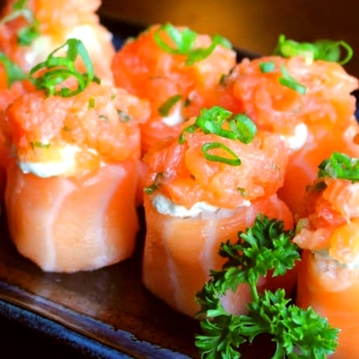 laminas de Salmão, Arroz Creme Cheese e pate de Salmão, Cebolinho