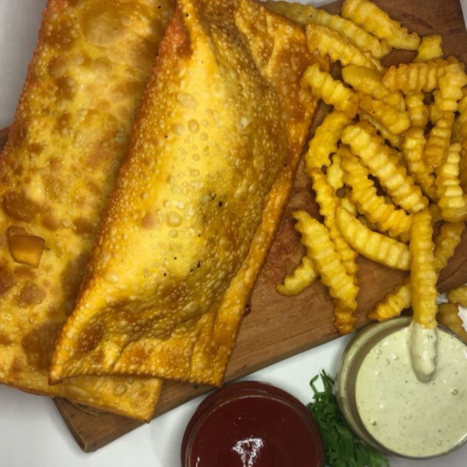 (CARNE MOIDA, QUEIJO E MILHO)