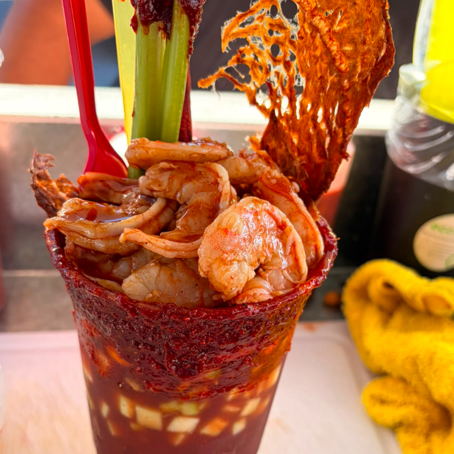 CLAMATO (ALMEJA,CAMARON, PULPO Y CARNE SECA)