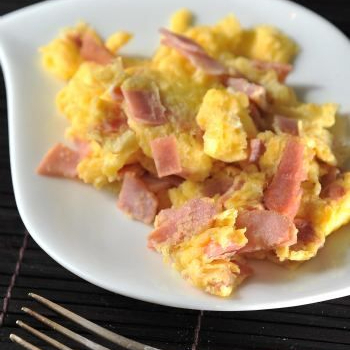 Huevo con Jamón