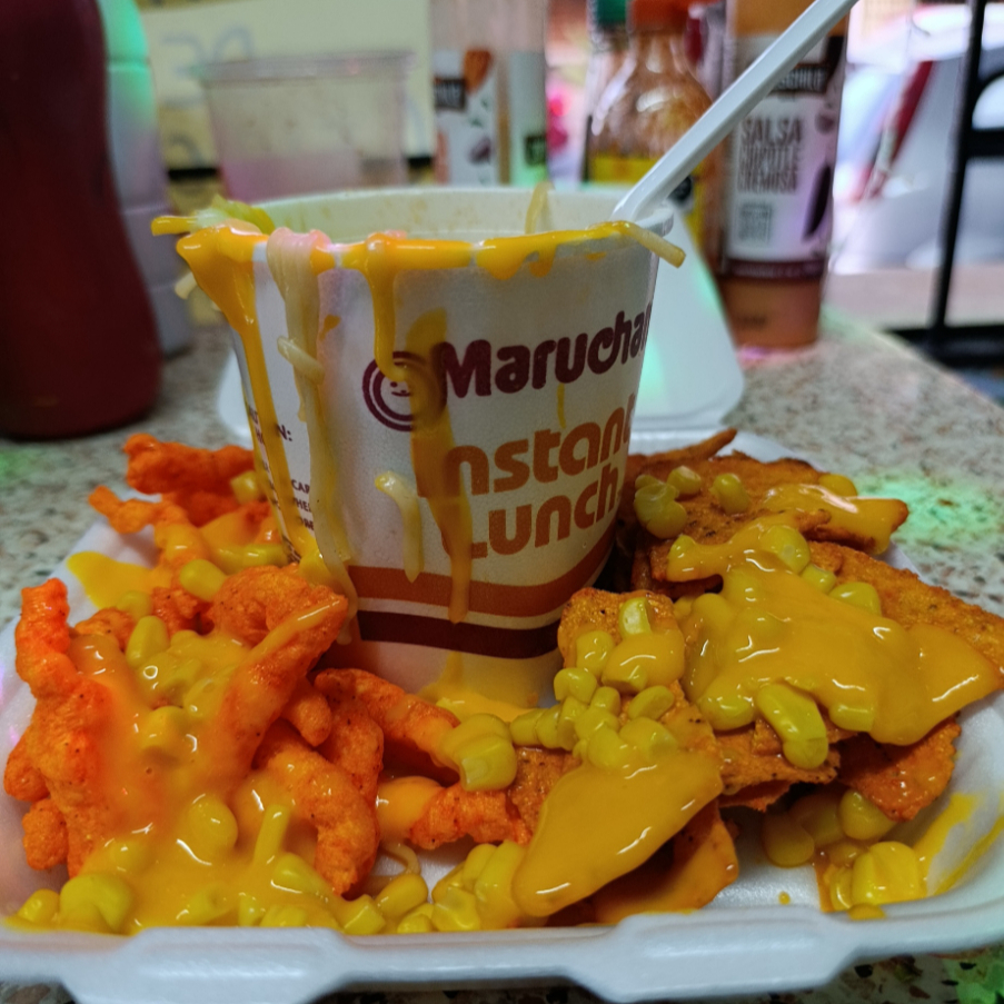 Charola maruchan