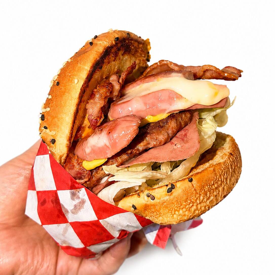 HAMBURGUESA FAVORITA CON PAPAS
