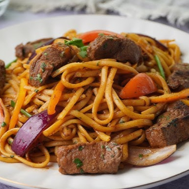 Tallarín Saltado de Carne