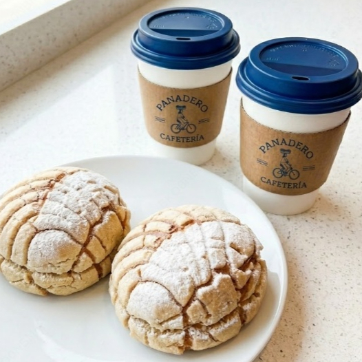 2 Café Americano( 16 Oz)+ 2 Conchas Dulce de Leche