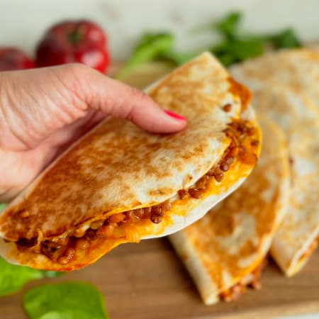 Quesadilla Con Guiso