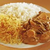 Strogonoff (acompanha arroz e batata)