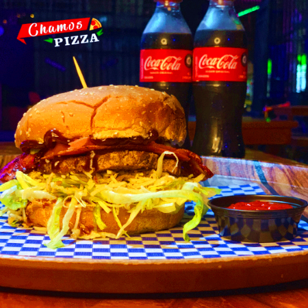 Combo Burger Tradicional y Bebida 400 ml