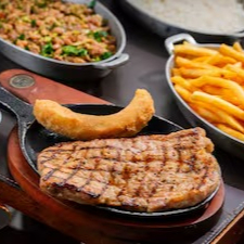 Cupim 400g in natura. Acompanha: Arroz branco, feijão tropeiro, batata frita e banana à milanesa.