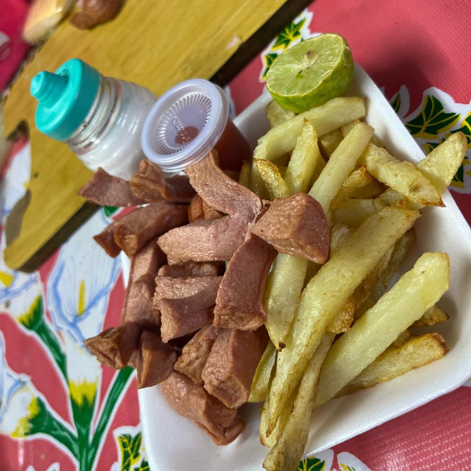 Salchipapas