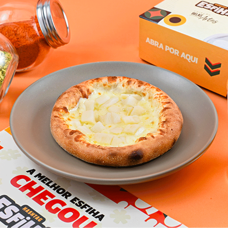 Recheio saboroso com pedacinhos de palmito fresquinho, temperados com carinho e envoltos em uma massa macia e crocante. Uma opção leve e deliciosa para quem adora sabores suaves e frescos. Peça agora e se encante com essa delícia!