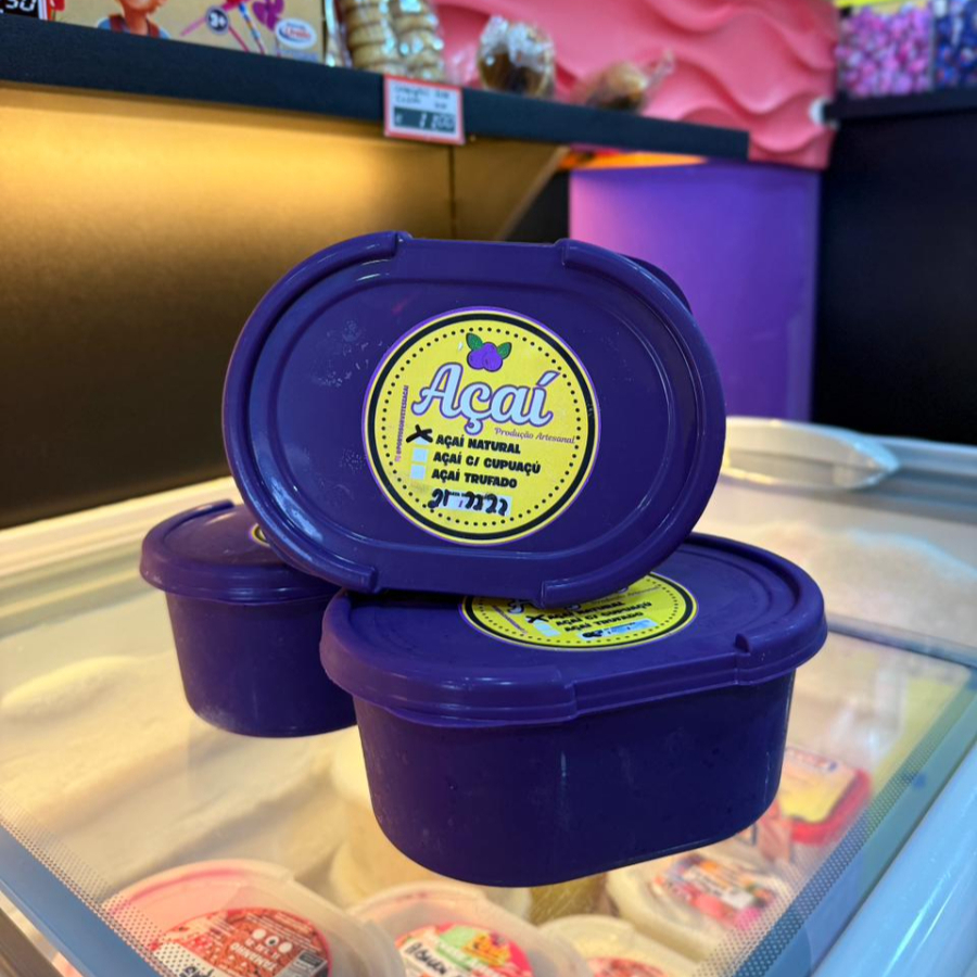 Delicioso e verdadeiro Açai artesanal, feito com a polpa de açai pura e ingredientes frescos.