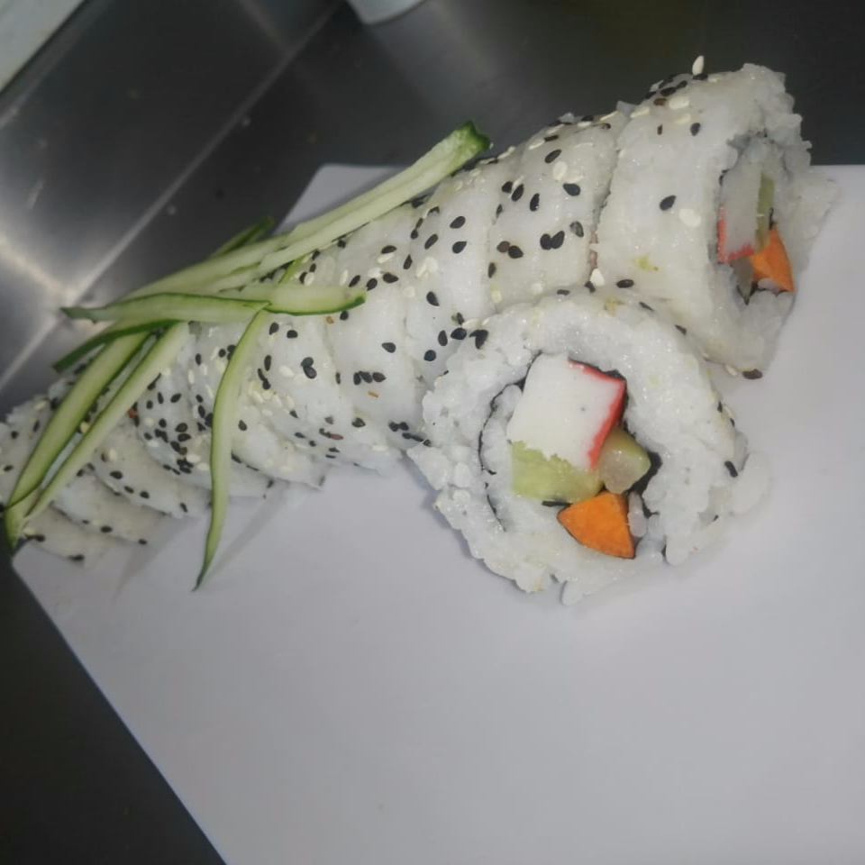 Ajonjoli Roll