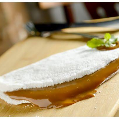 Tapioca com doce de leite