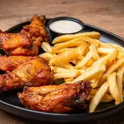 ALITAS PIÑA HABANERO CON PAPAS