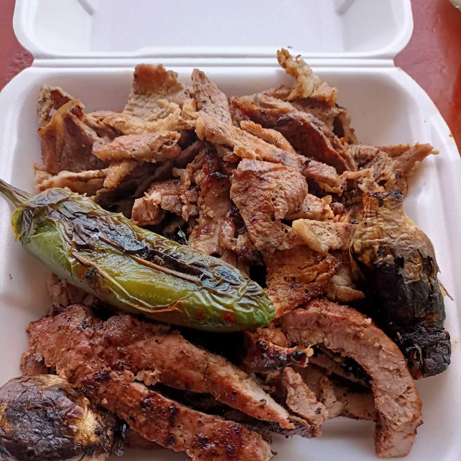 Medio Asada y chorizo