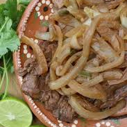 Bistec Encebollado