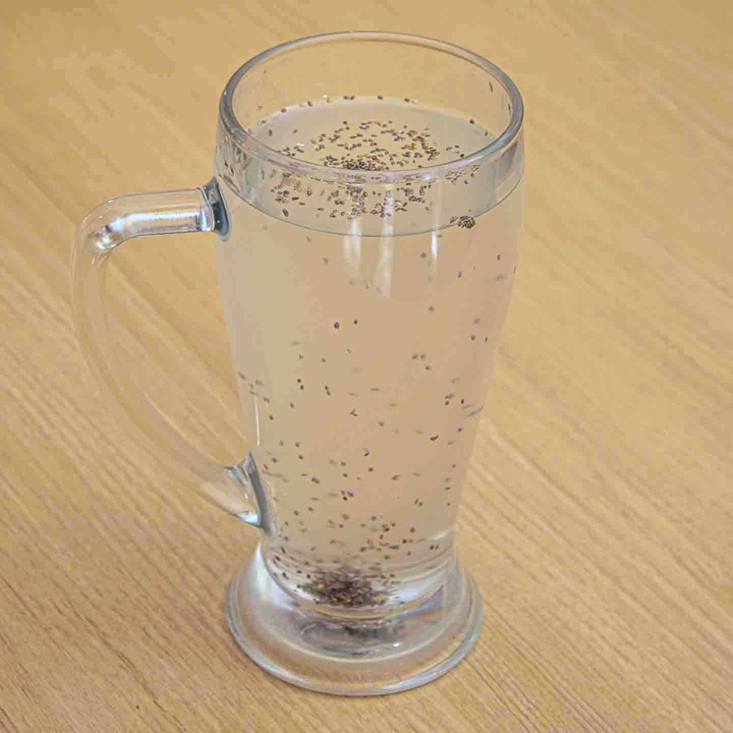 AGUA DE LIMON CON CHIA