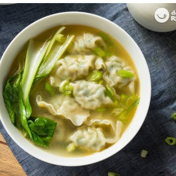 Media Caldo Wonton