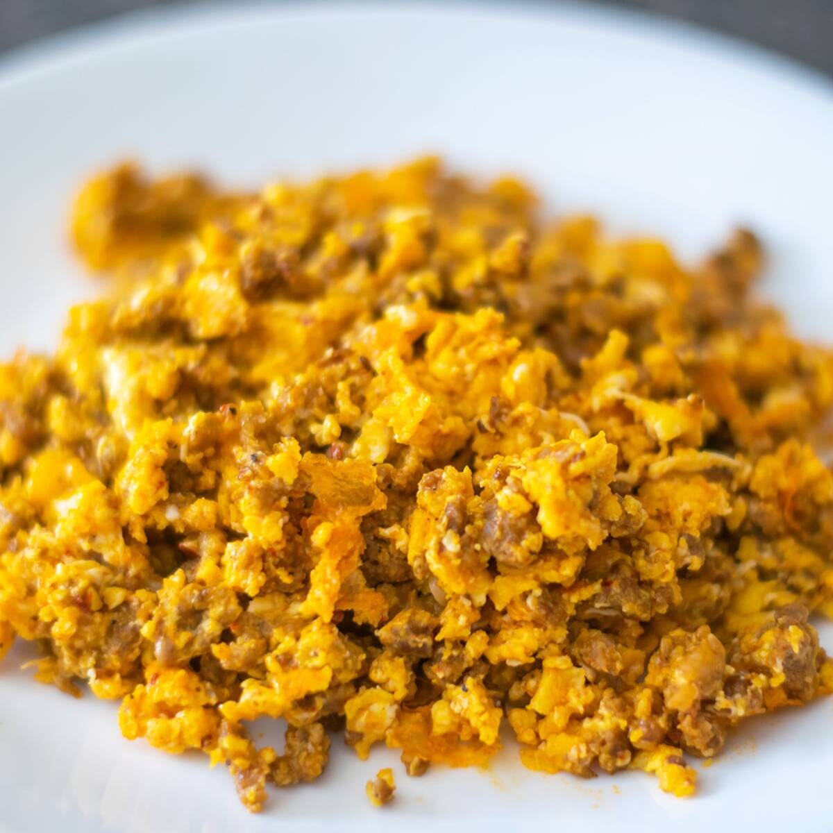 Huevos con chorizo