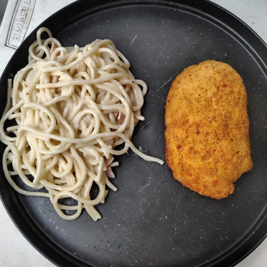 Pechuga Rellena con Spaguetti