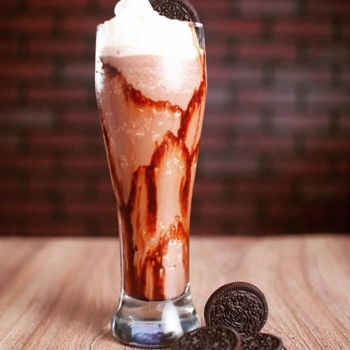 MALTEADA COOKIES AND CREAM