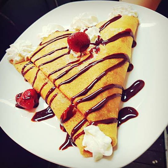 Crepa de Fresas con Crema+Chocolate Sencillo