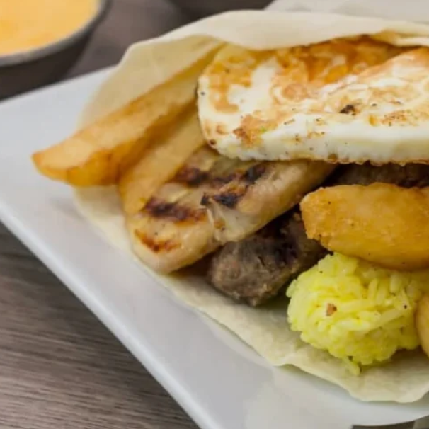 Burrito a lo Pobre + Gaseosa