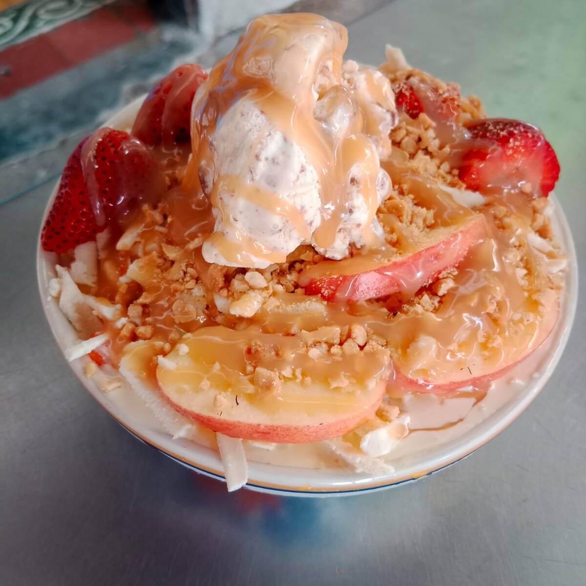 Ensalada Frutas Con Helado