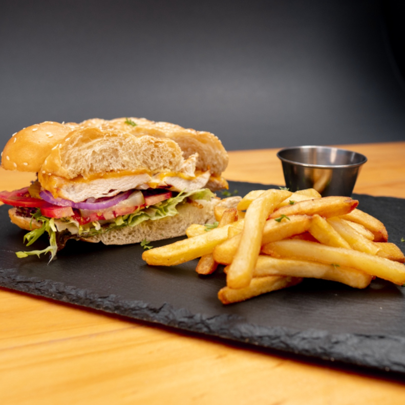 Sandwich con tu Proteína Favorita