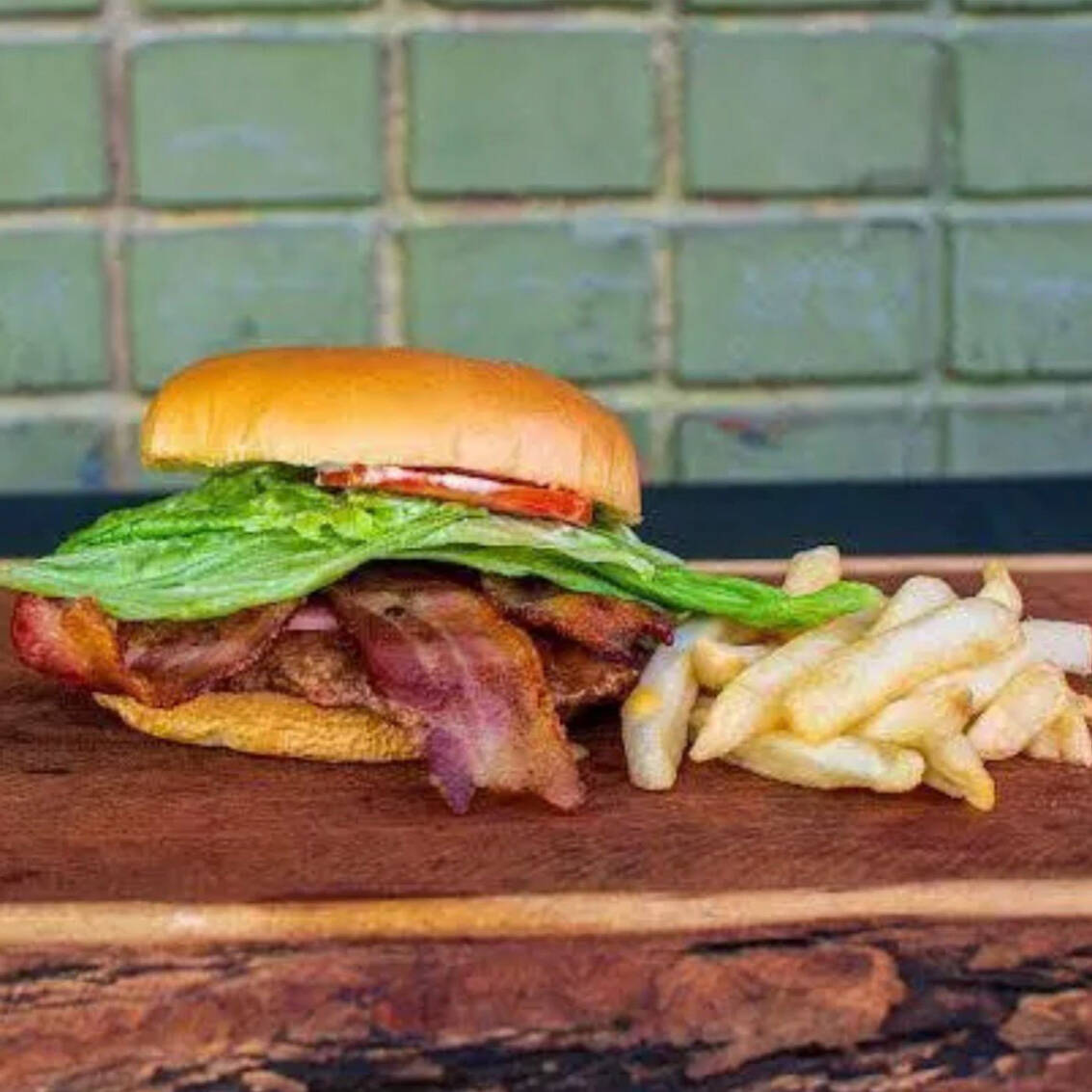 Burguer Tocineta Plancha