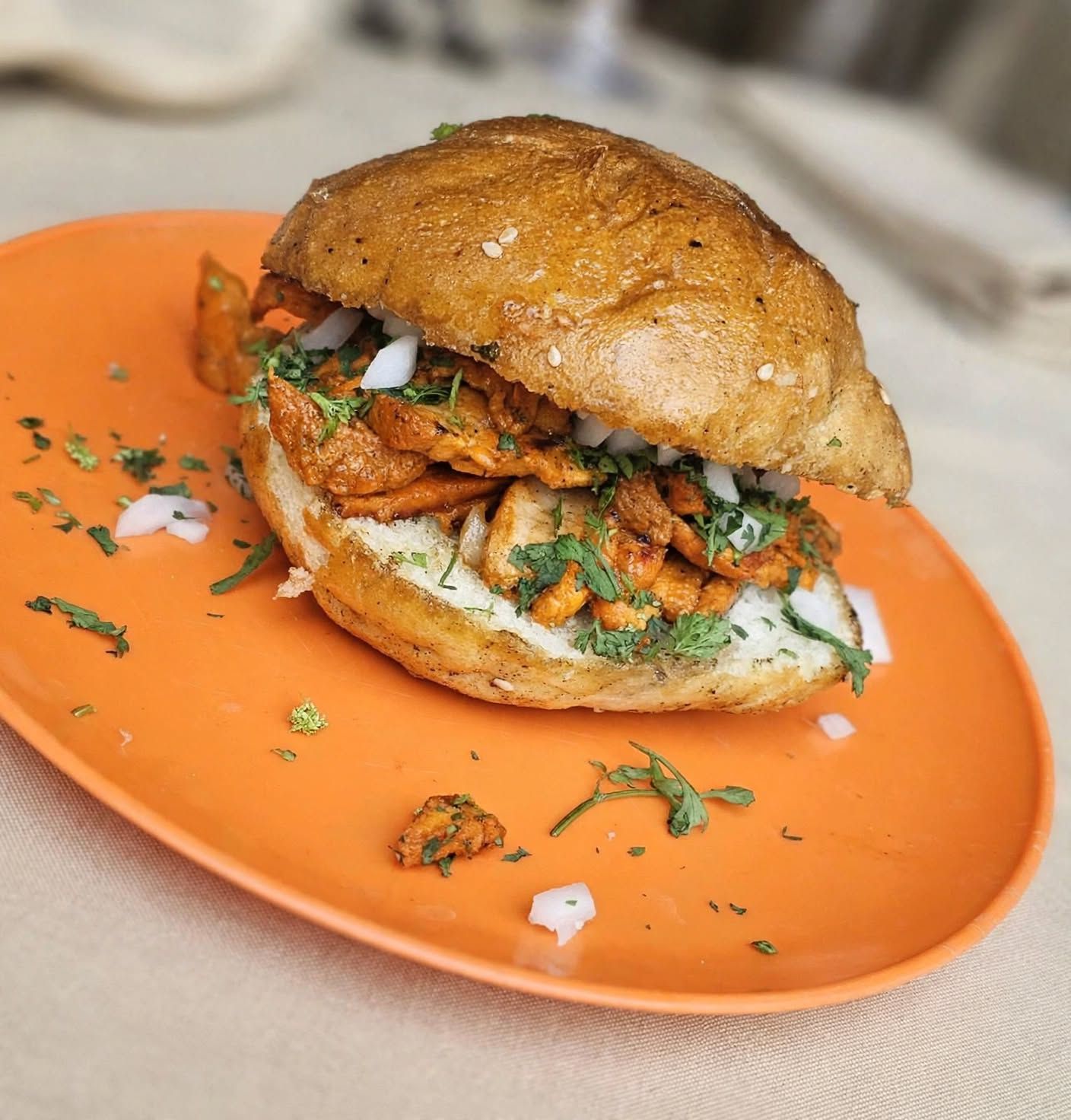 Cemita con Pastor