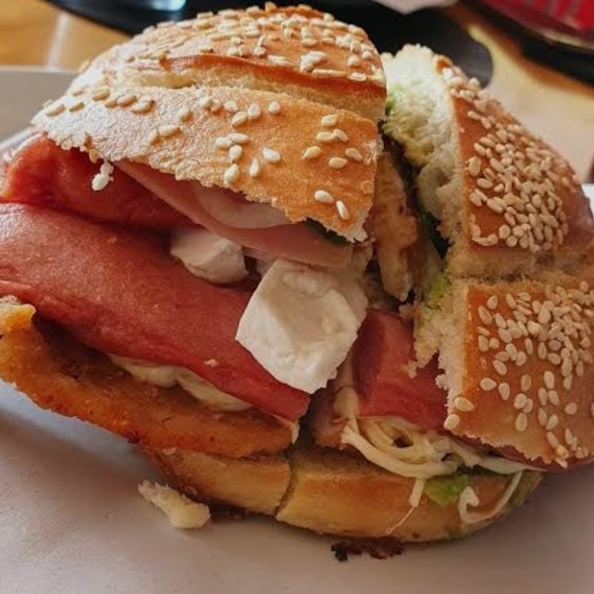 CEMITA DE CARNES FRIAS