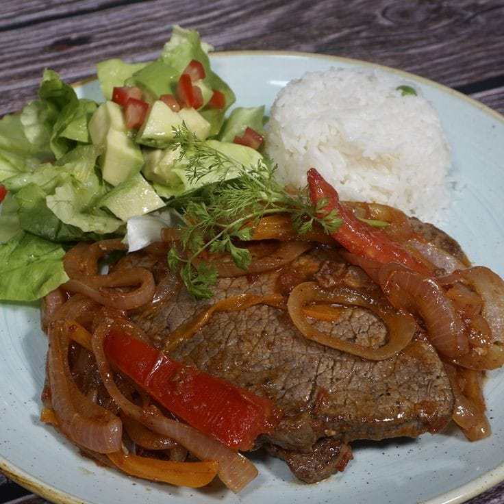 Ejecutivo con Carne Bistec