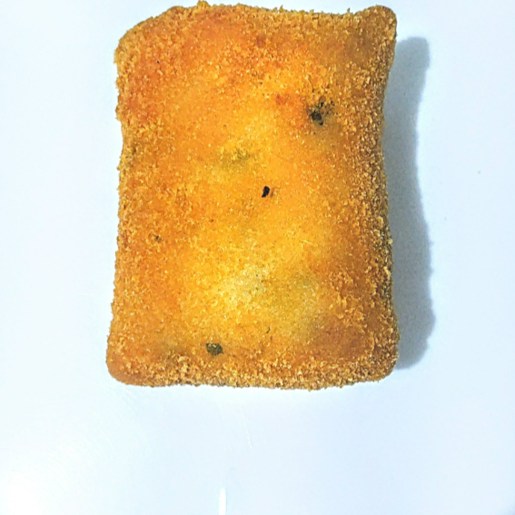 SALGADO FRITO DE QUEIJO MASSA BATATA