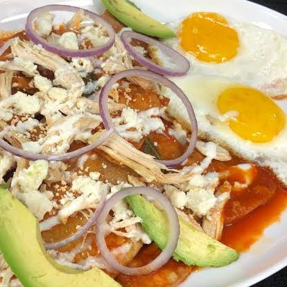 CHILAQUILES ROJOS