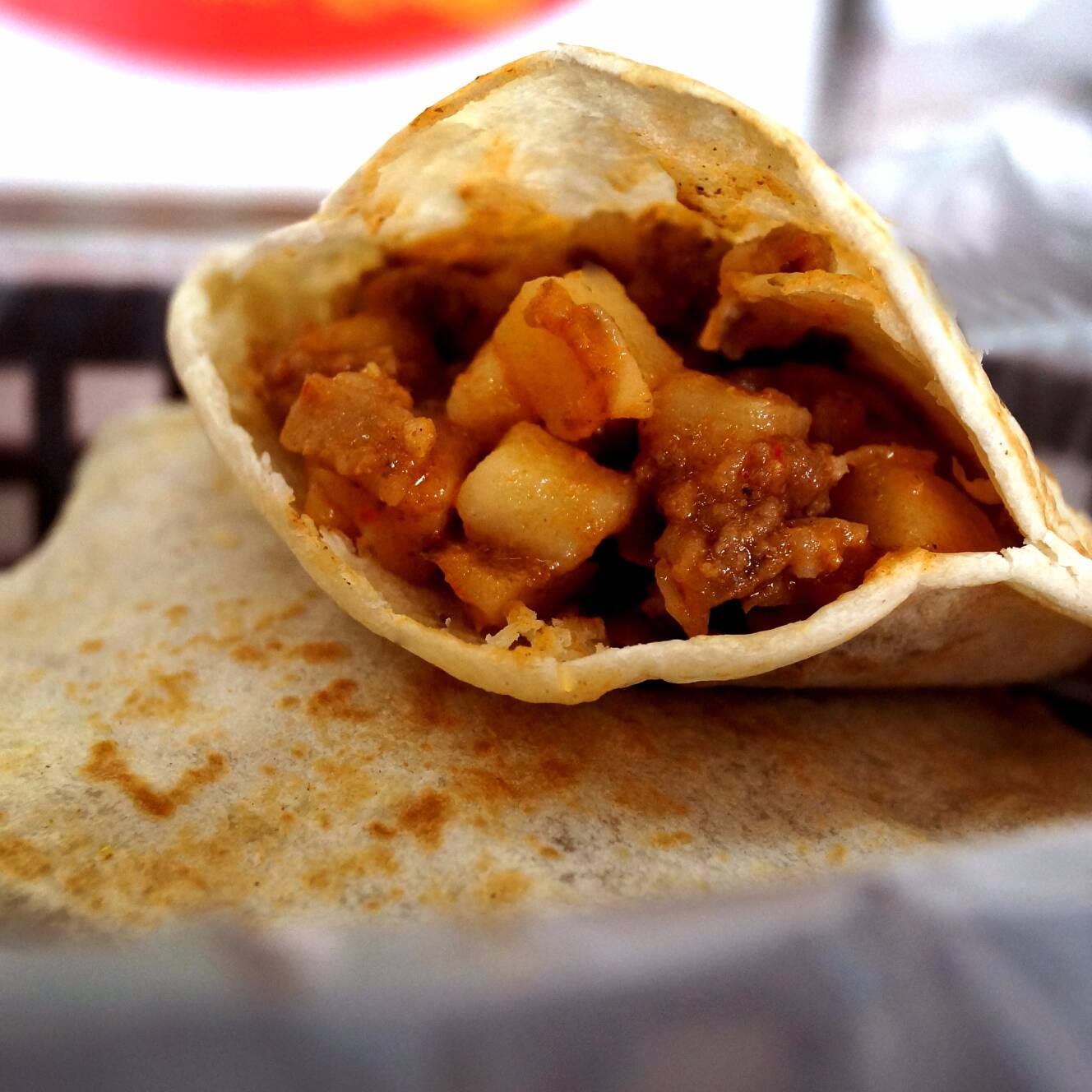 Guisado Rojo con Papas-H