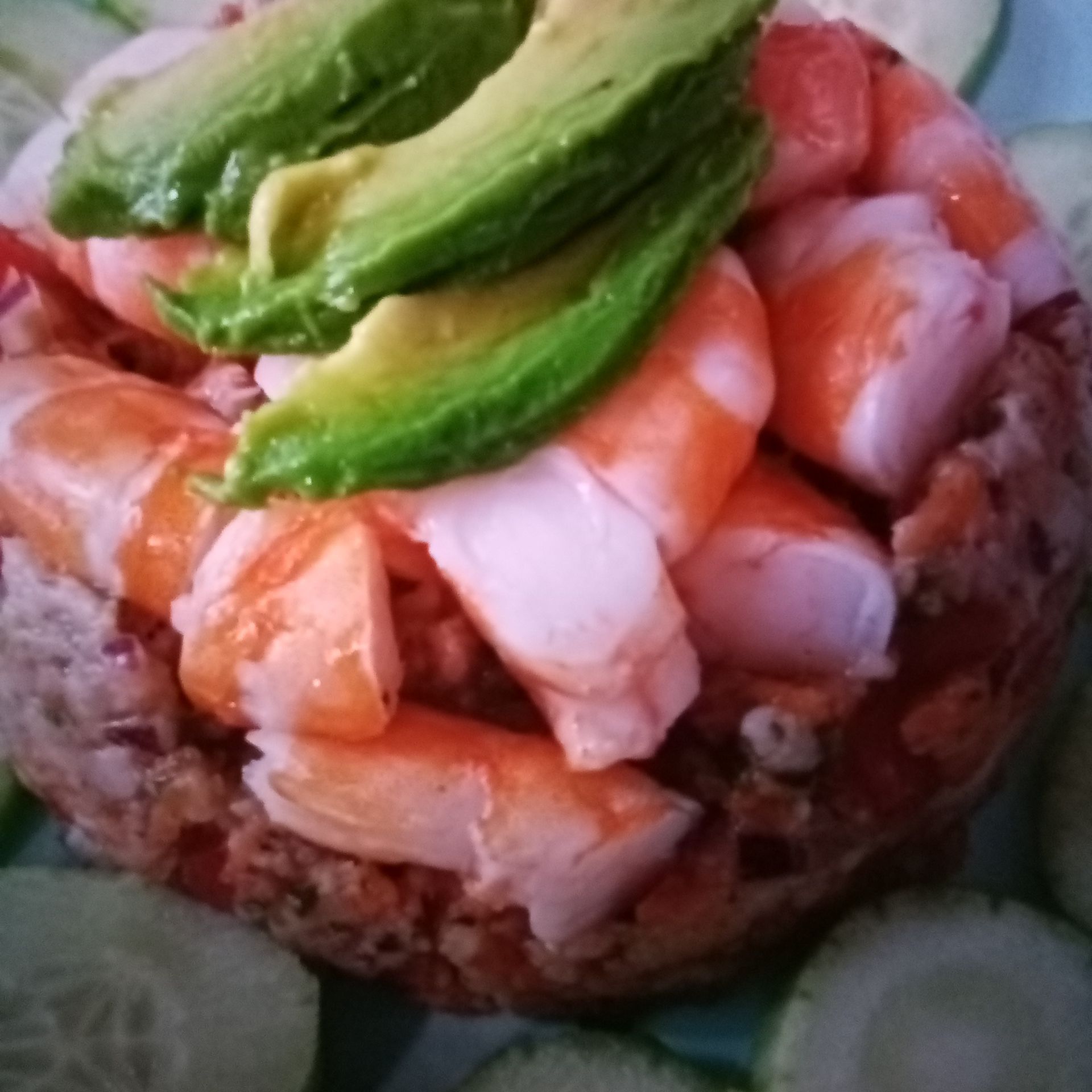 Tostada de Camarón y Ceviche
