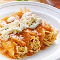 Enchiladas Rojas De Pollo Deshebrado