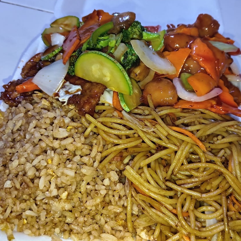 Pollo con vegetales grande