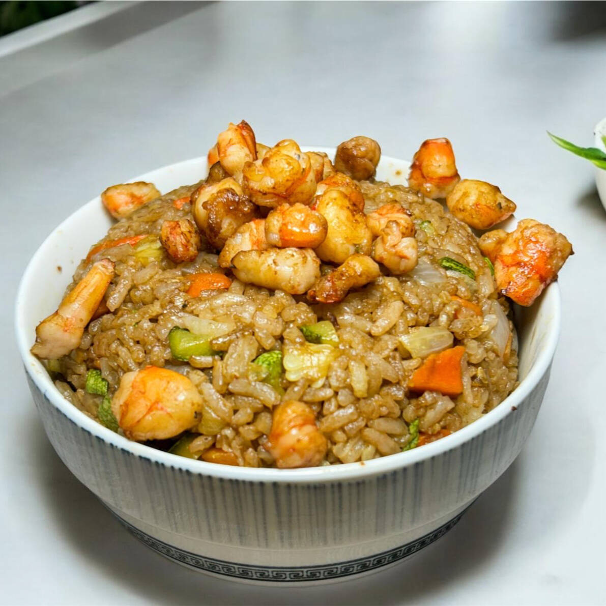 2 Yakimeshi de Camaron por $320