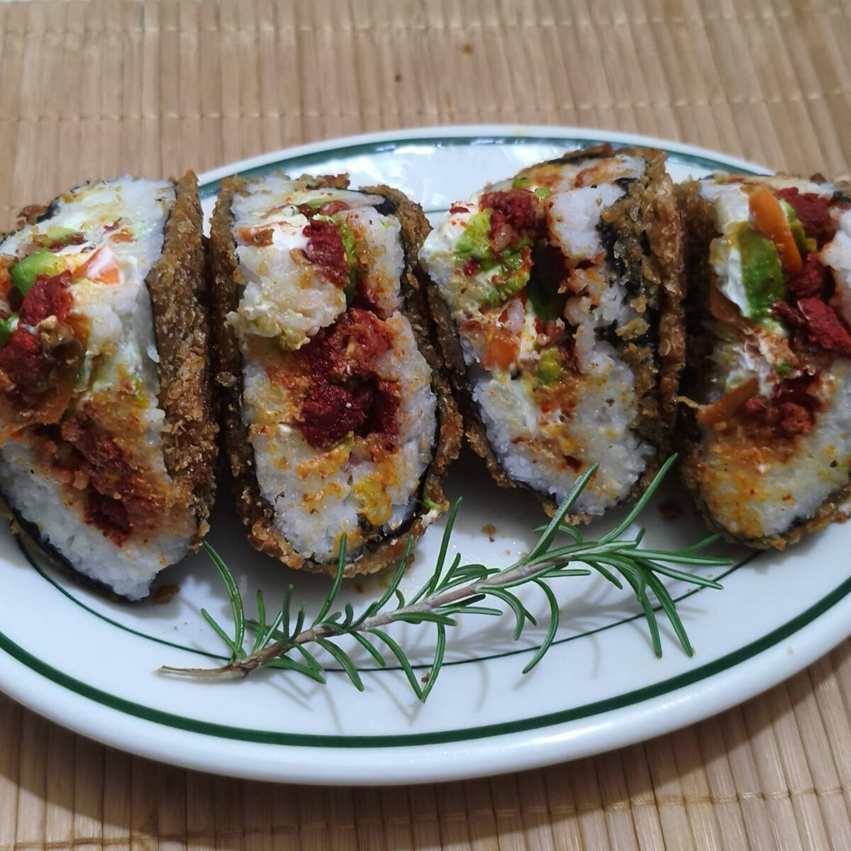 Fried Onigiri Vegetariano (Frito)