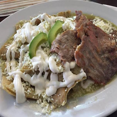 Enchiladas Suizas con Cecina de Yecapixtla